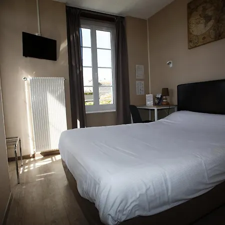 Hotel Contact - Le Lion D'or 2*