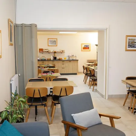 Hotel Contact - Le Lion D'or Lamballe