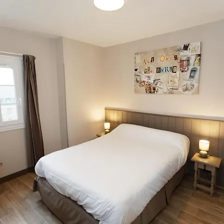 Hotel Contact - Le Lion D'or 2*